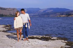 亲爱的，我们一起迎接风雨